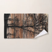Woodland Tree Silhouette op Barn Board Towel set Bad Handdoek (Handdoek)
