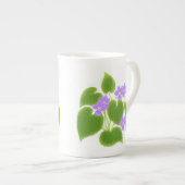 Woodland Violets Bone China Mok (Voorkant rechts)