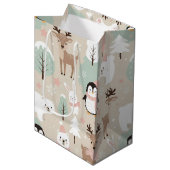 Woodland Whimsical Forest Animals Winter Medium Cadeauzakje (Voorkant Gekanteld)