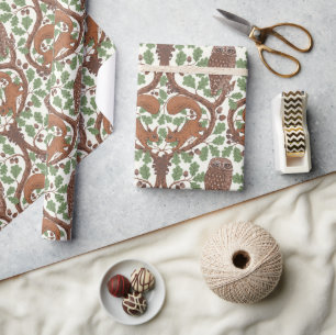 Woodland Whispers/Uilen en Eekhoorns in de Eik/mo Cadeaupapier