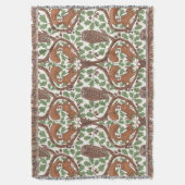 Woodland Whispers/Uilen en Eekhoorns in de Eik/mo Deken (Voorkant Verticaal)