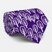 Woodland White op Donkere Violet Stropdas (Opgerold)