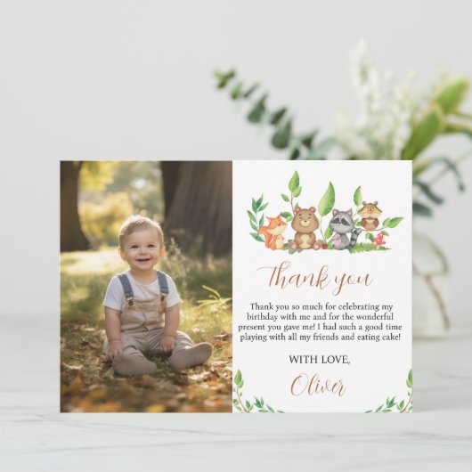 Woodland Wild Een Verjaardagsfoto Dank u kaart (Staand voorkant)