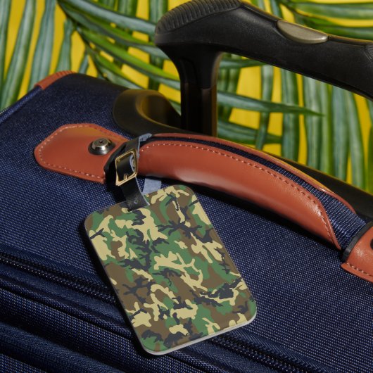 Woodlands Camouflage Outdoor Gift Bagagelabel (Voorkant Insitu 1)