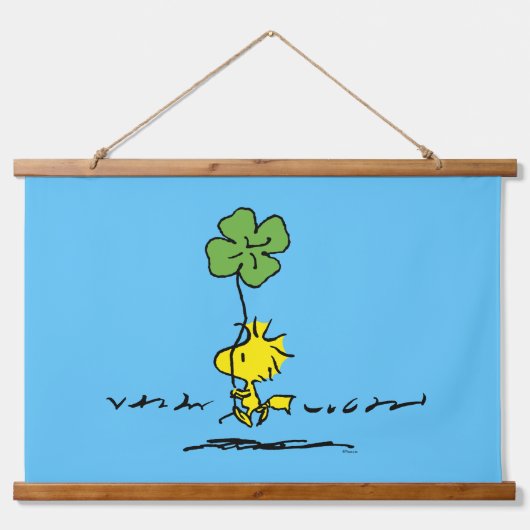 Woodstock Carry Shamrock Hangend Wandkleed (Voorkant)