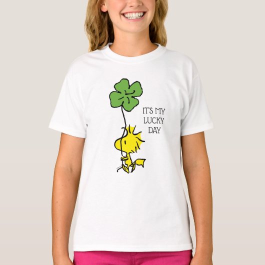 Woodstock Carry Shamrock T-shirt (Voorkant)