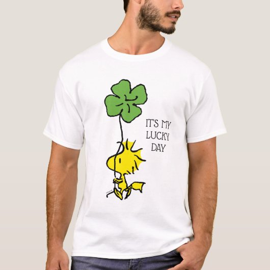 Woodstock Carry Shamrock T-shirt (Voorkant)