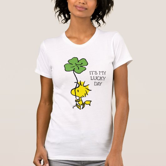 Woodstock Carry Shamrock T-shirt (Voorkant)