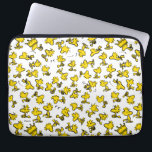 Woodstock Classic Design Pattern Laptop Sleeve<br><div class="desc">Kijk eens naar dit superschattige ontwerp met Woodstock in een klassiek patroon.</div>