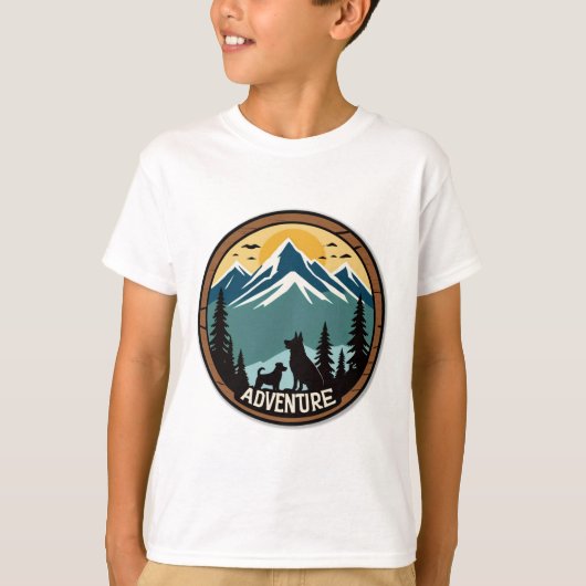 Woof & Wander – Rustic Adventure Dog Badge T-shirt (Voorkant)