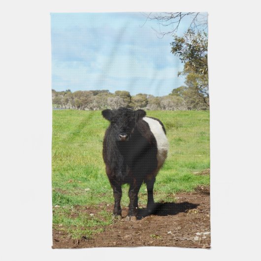 Wooly Black en White Galloway Koe Theedoek (Verticaal)