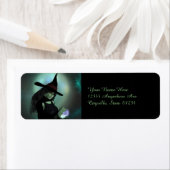 Woonde heks die een Spel afgiet Etiket (Insitu)