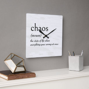Woordenboekdefinitie voor CHAOS Vierkante Klok