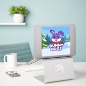 Word Gezellig Met Winter Bunny Hugs Sticker (Laptop op bureau)