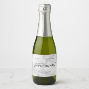 Word jij mijn groomman? Modern wit marmer Sparkling Wijnetiket