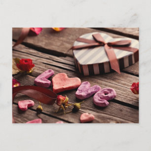 Word Love with Heart Shaped Valentijnsdag Gift Feestdagenkaart