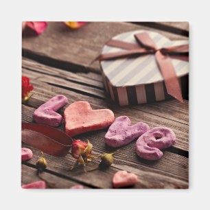 Word Love with Heart Shaped Valentijnsdag Gift Magneet