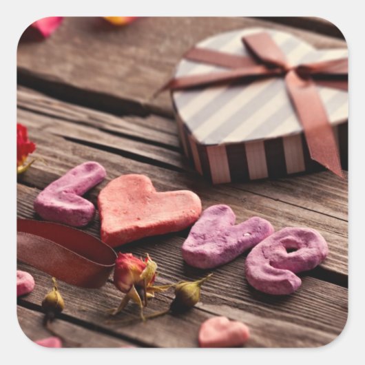 Word Love with Heart Shaped Valentijnsdag Gift Vierkante Sticker (Voorkant)