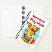 "Work Hard Play Hard" Grappig Beach Dog Journal Planner (Display)