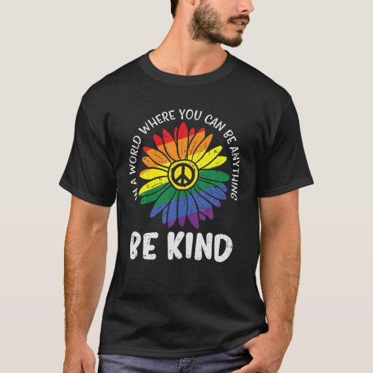 World Be Kind Rainbow Daisy Peace Hippie Gay Pride T-shirt (Voorkant)