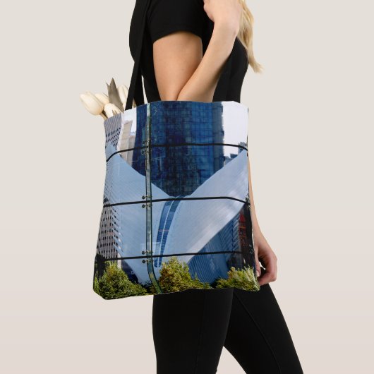 World Trade Center TransportHub, NY Tote Bag (Dichtbij)