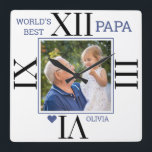World's Best Papa Photo Black Roman Numeral Vierkante Klok<br><div class="desc">Een moderne roman numeral clock to personalize met foto as a special gift for grandpa for father's day,  birthday,  day.</div>