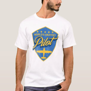 World's Okayest Pilot - Pilootgeschenken T-shirt