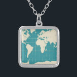 worldtravels.jpg zilver vergulden ketting<br><div class="desc">Altijd minstens één ding dat je herinnert aan je wereldreizen.</div>