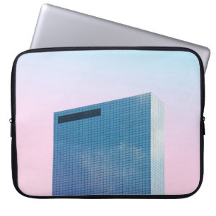 WORMS EYE UITZICHT VAN GEBOUW LAPTOP SLEEVE