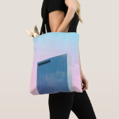 WORMS EYE UITZICHT VAN GEBOUW TOTE BAG (Dichtbij)