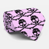 Worn Pink Skull en Crossbones Stropdas (Opgerold)