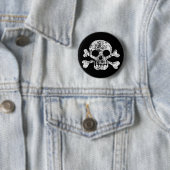 Worn Skull en Crossbones Ronde Button 5,7 Cm (In situ)