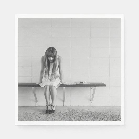 Worried Girl Servet (Voorkant)
