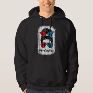 Worstelen mam leven gebleekt messy bun haar moeder hoodie