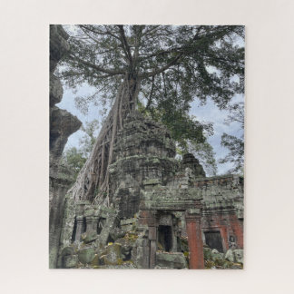 Wortels gegroeid boven Temple Ta Prohm Cambodja Legpuzzel