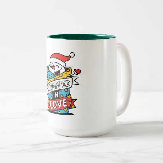 Wrapped in Love Christmas Tweekleurige Koffiemok (Voorkant rechts)