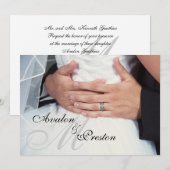 "Wrapped in Love" Monogram Wedding Uitnodiging (Voorkant / Achterkant)