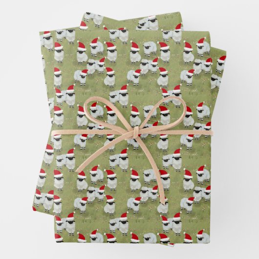 wrapping paper holiday set with charming sheep (In situ)