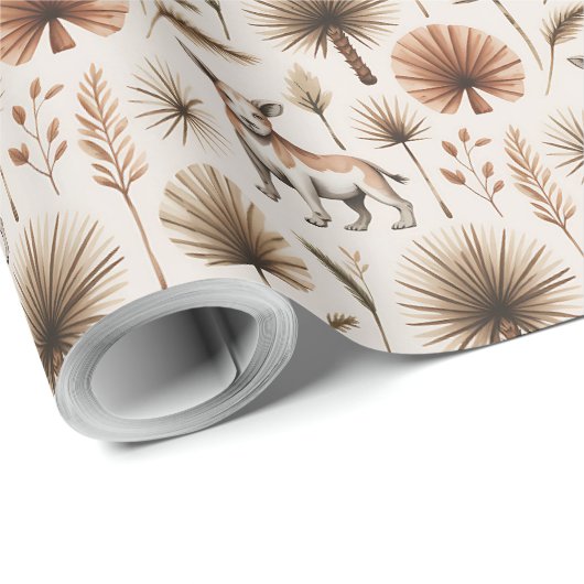 Wrapping paper with a delicate botanical pattern cadeaupapier (Rol Hoek)