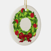 Wreate met kerstversiering met rode boe keramisch ornament (Rechts)