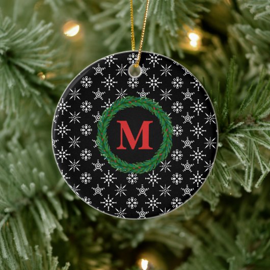 Wreatemonogram Jouw naam White Yellow Snowflakes Keramisch Ornament (Boom)