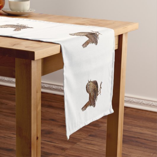 Wren Bird zingt luid en mooi lied Lange Tafelloper (Voorbeeld)