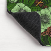 Wren en hellebore op donkergroen muismat (Hoek)