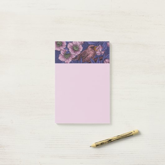 Wren en helleboren, violet en roze post-it® notes (Op bureau)