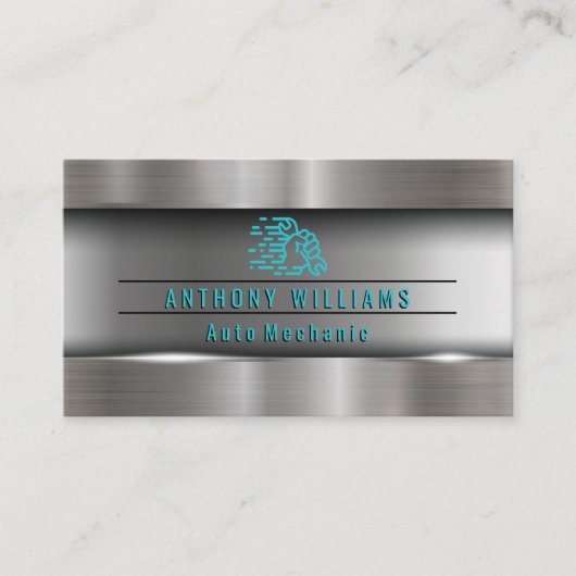 Wrench in Hand Metallic Brushed Industrial Visitekaartje (Voorkant)