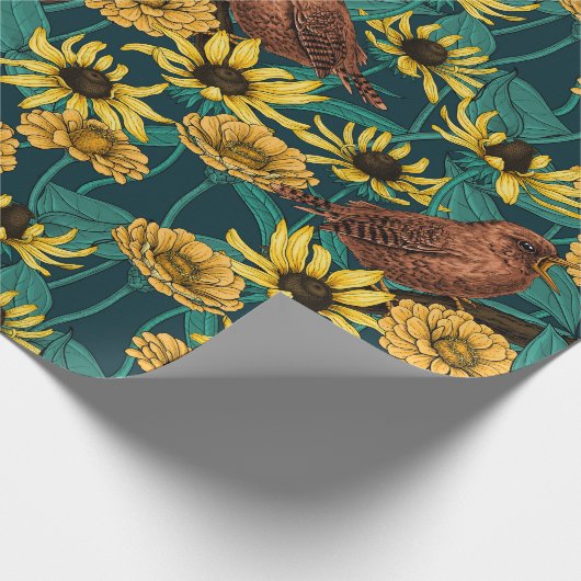 Wrens en bloemen op donkerblauw cadeaupapier (Hoek)