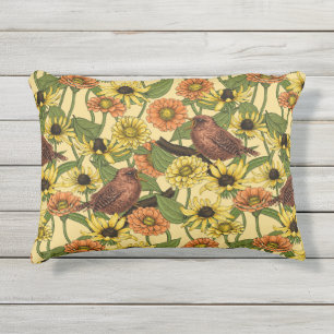 Wrens en bloemetjes op bord geel buitenkussen