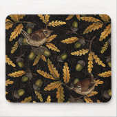 Wrens en eikels op zwart muismat (Voorkant)