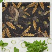 Wrens en eikels op zwart theedoek (Gevouwen)