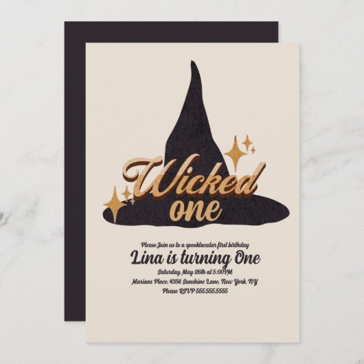 Wschopte een Halloween First Birthday Witch Pet Kaart (Voorkant / Achterkant)